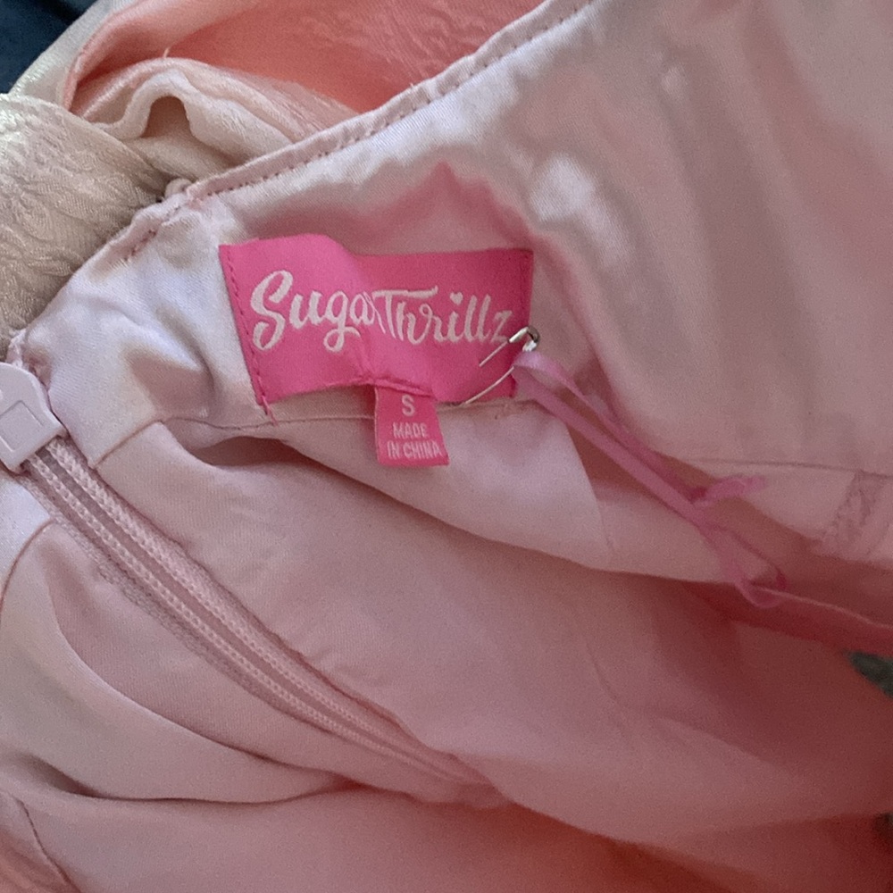 Pink bow dress - Picture 3 of 5